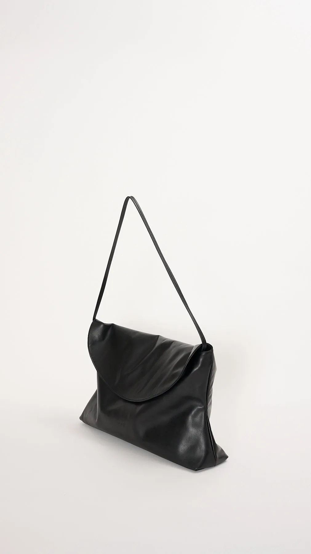 Drome Clutch in Black