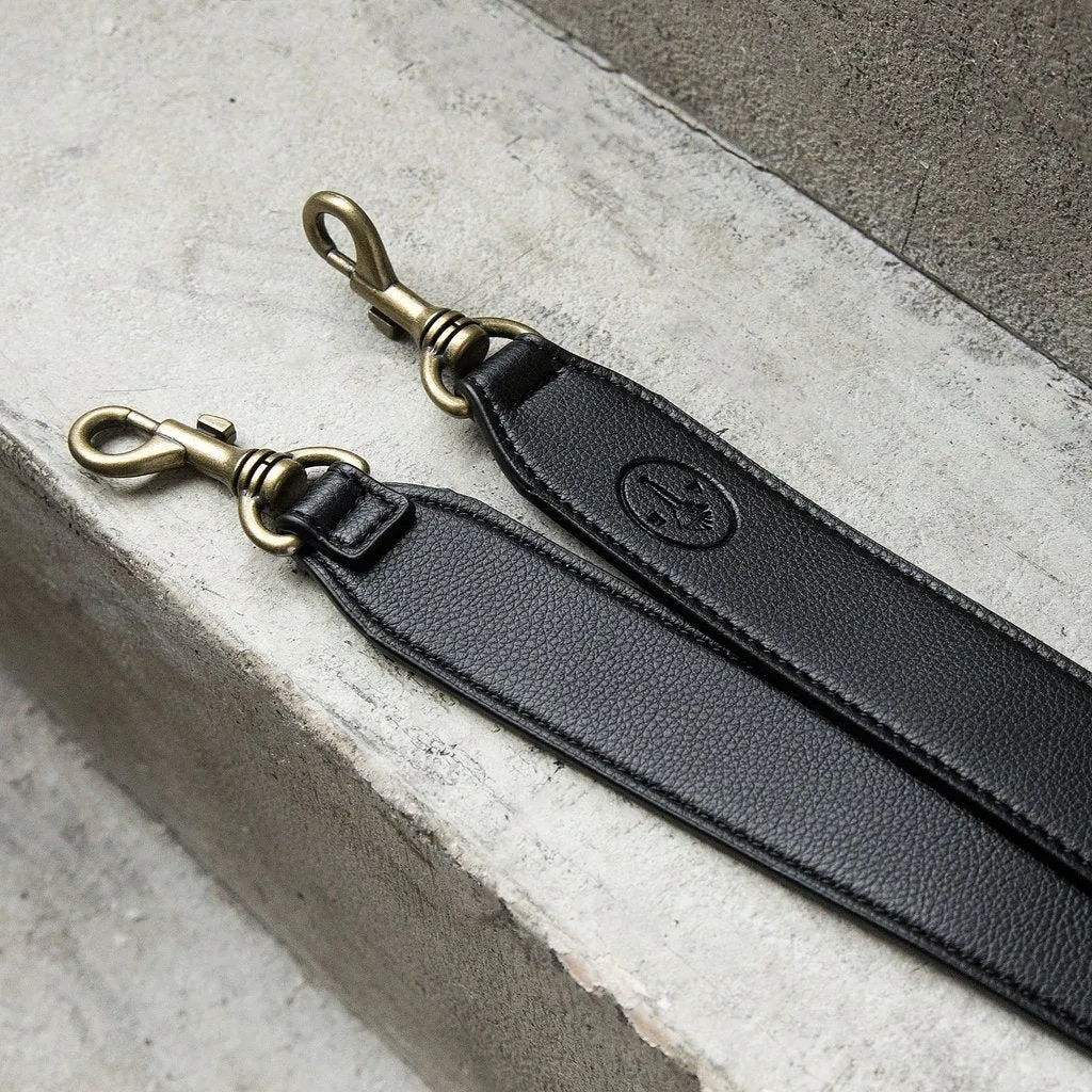 Hamilton Satchel with Signet in Black
