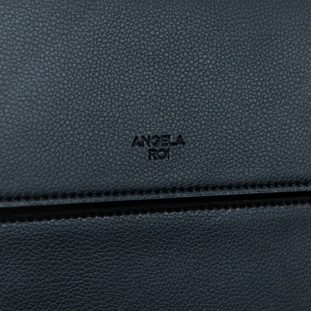 Hamilton Satchel with Signet in Black