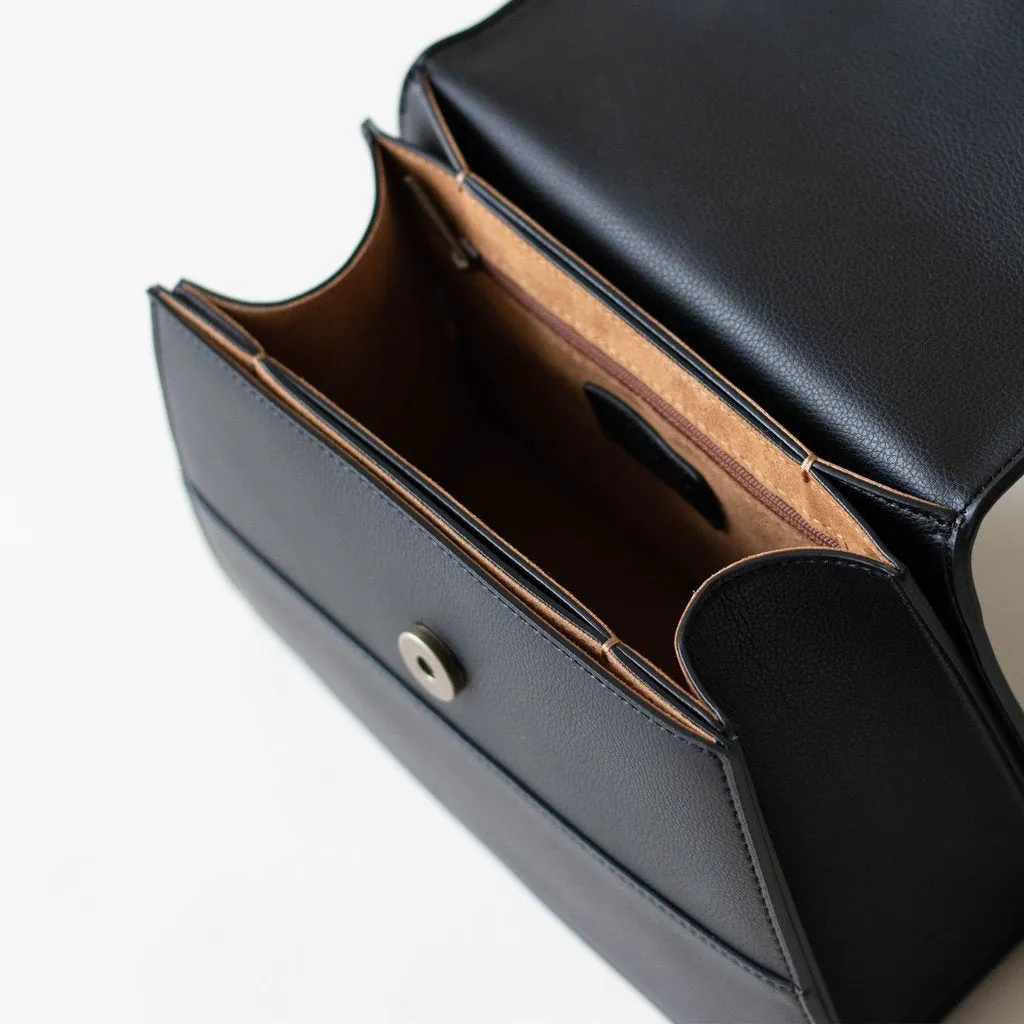 Hamilton Satchel with Signet in Black