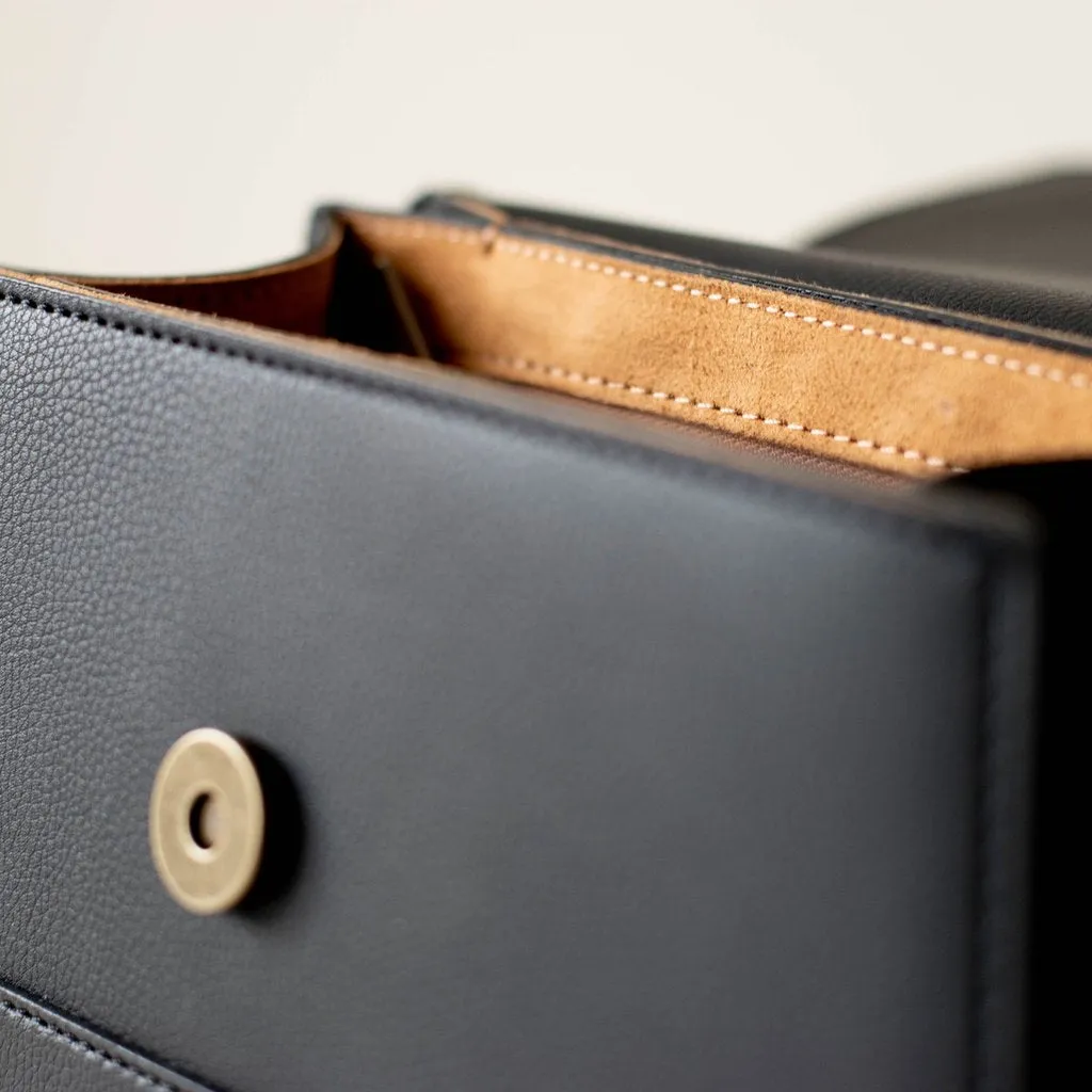 Hamilton Satchel with Signet in Black